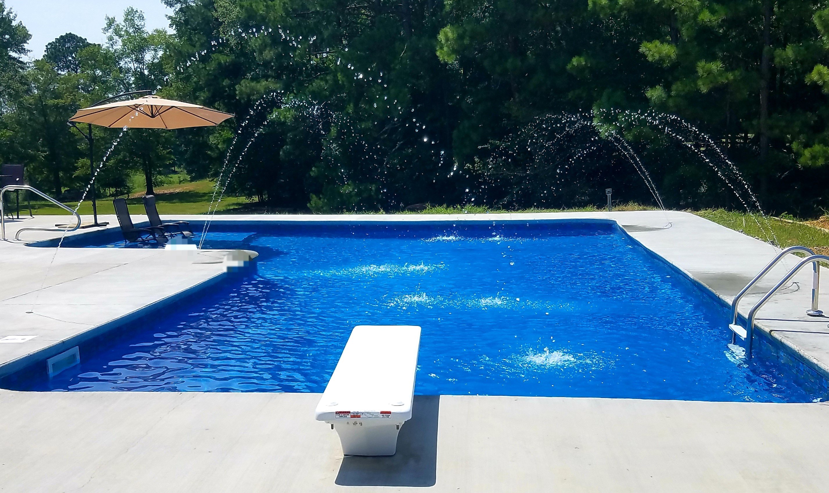 How to Safely Design a Diving Board Pool