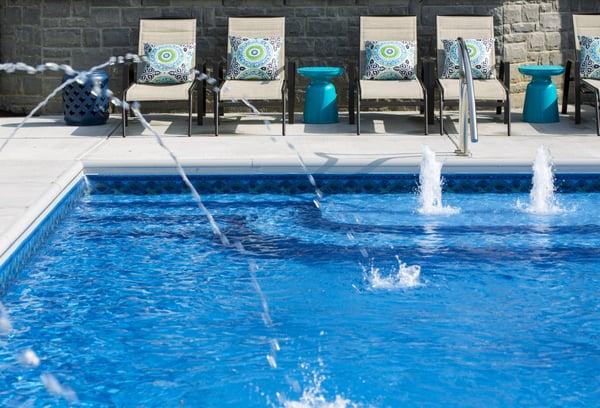 Royal Swimming Pools Vinyl Over Step with Bubblers