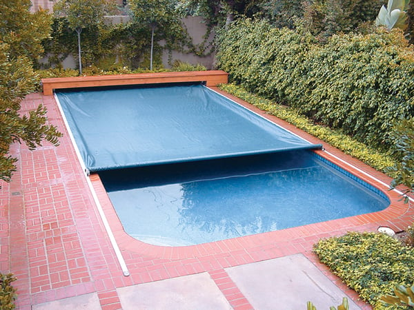 manual-pool-cover